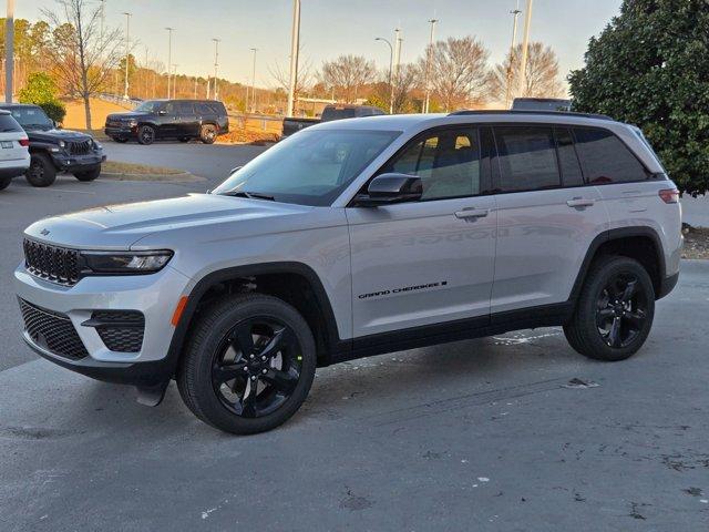 new 2025 Jeep Grand Cherokee car, priced at $44,854