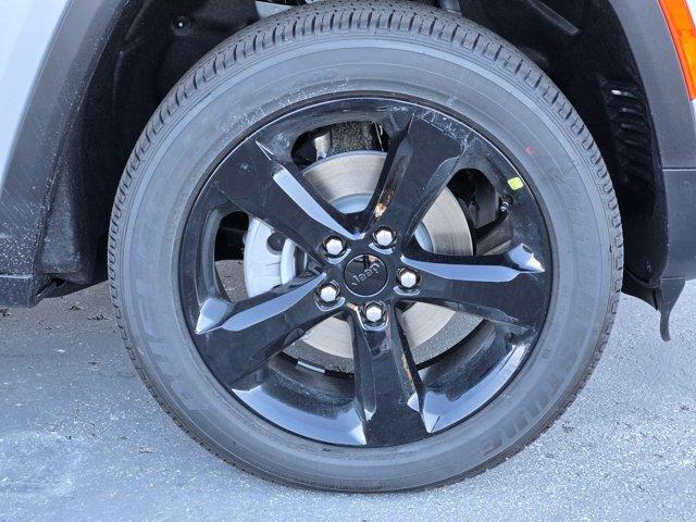 new 2025 Jeep Grand Cherokee car, priced at $44,854