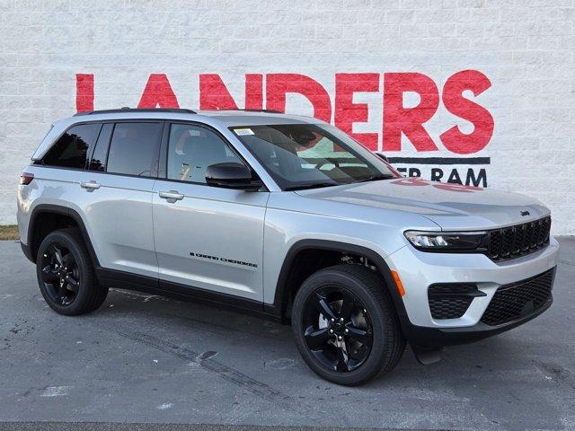 new 2025 Jeep Grand Cherokee car, priced at $44,854