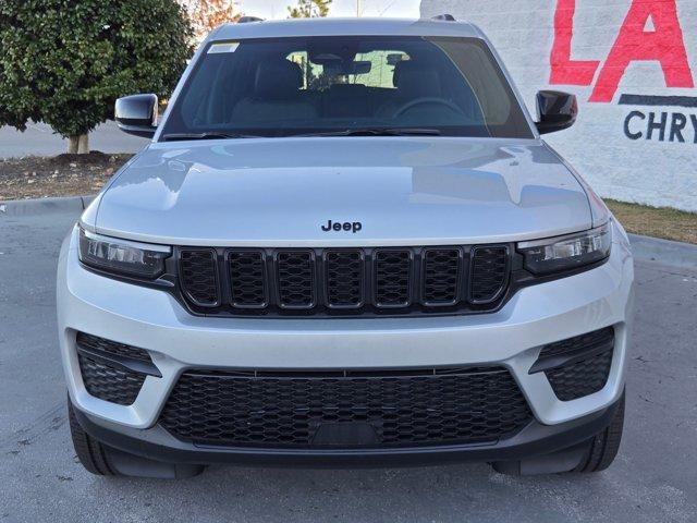 new 2025 Jeep Grand Cherokee car, priced at $44,854