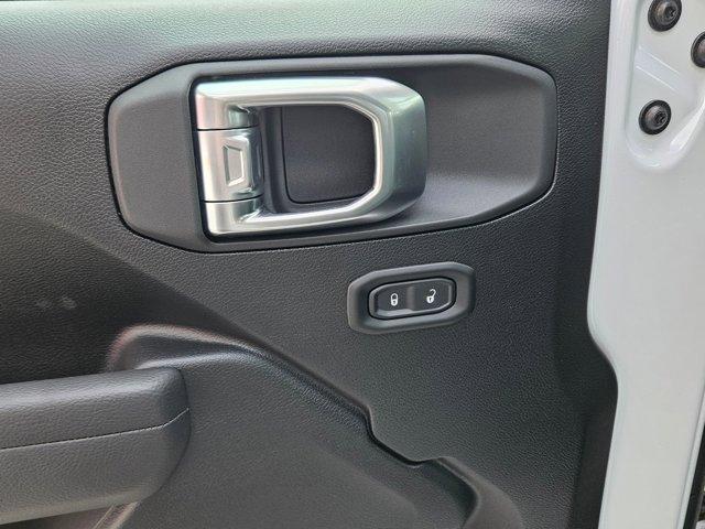 new 2026 Jeep Wrangler car, priced at $41,492