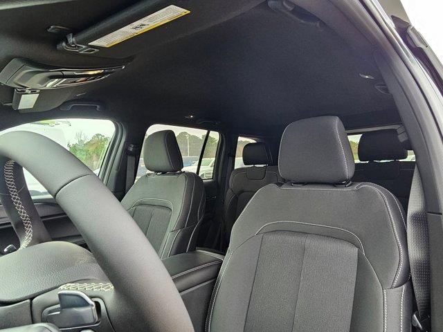 new 2025 Jeep Grand Cherokee car, priced at $36,511