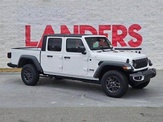 new 2026 Jeep Gladiator car, priced at $43,395