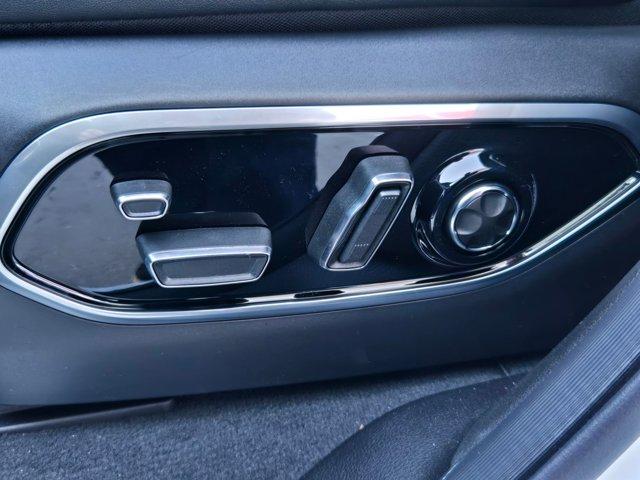 new 2025 Jeep Grand Cherokee car, priced at $57,534