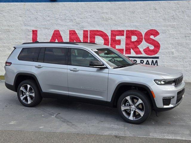 new 2025 Jeep Grand Cherokee L car, priced at $51,397