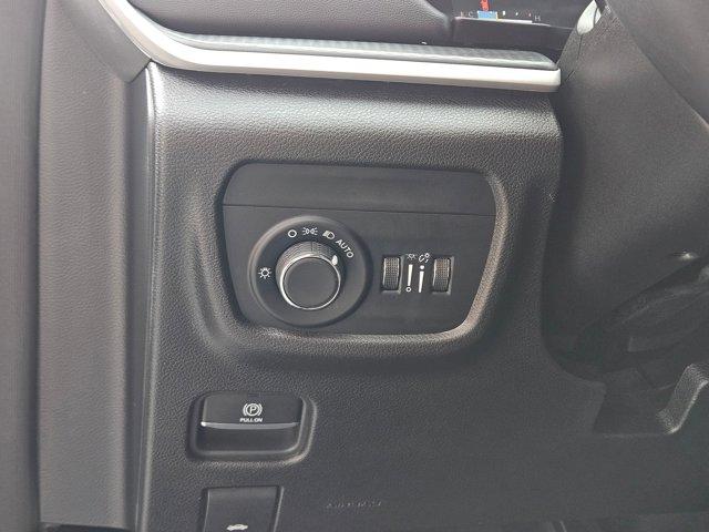 used 2023 Jeep Grand Cherokee L car, priced at $25,972