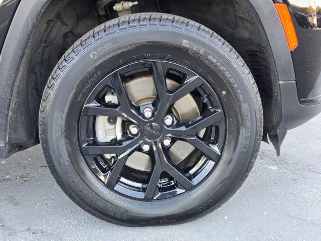 used 2024 Jeep Grand Cherokee L car, priced at $30,382