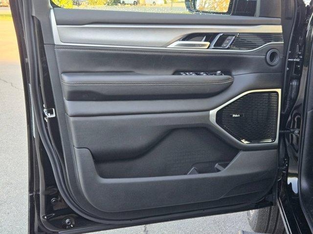 new 2025 Jeep Wagoneer L car, priced at $76,528