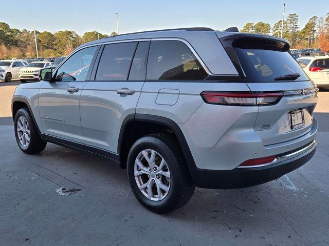 used 2022 Jeep Grand Cherokee car, priced at $23,541