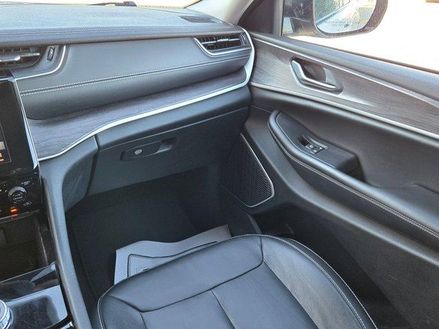 used 2022 Jeep Grand Cherokee car, priced at $23,541