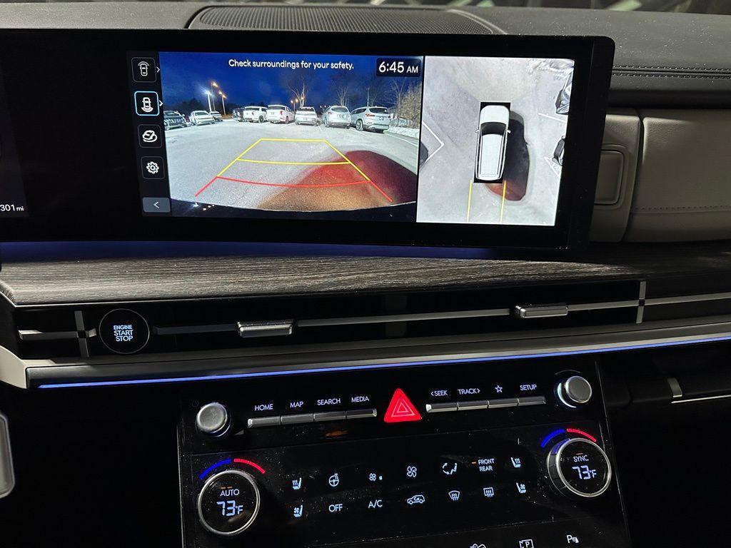 used 2024 Hyundai Santa Fe car, priced at $31,485