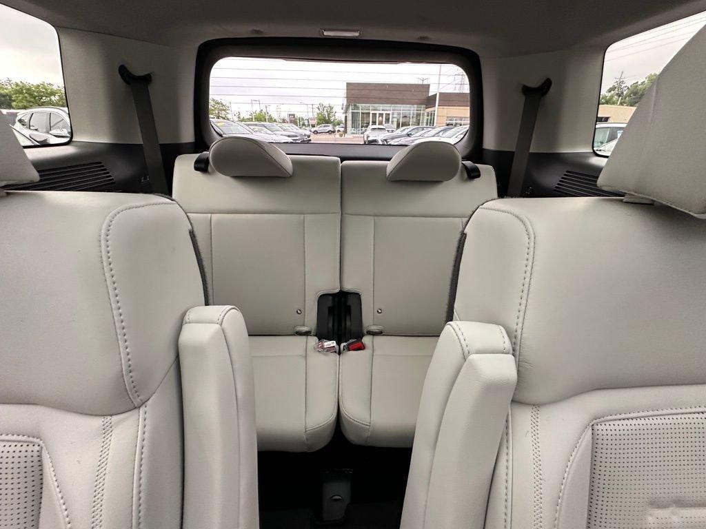 used 2024 Hyundai SANTA FE HEV car, priced at $34,904