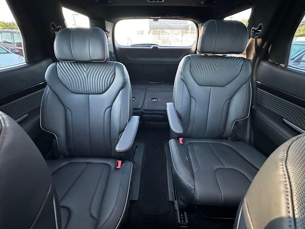 used 2025 Hyundai Palisade car, priced at $46,997