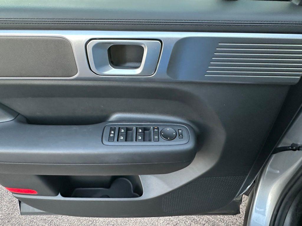 used 2025 Hyundai Santa Fe car, priced at $30,462