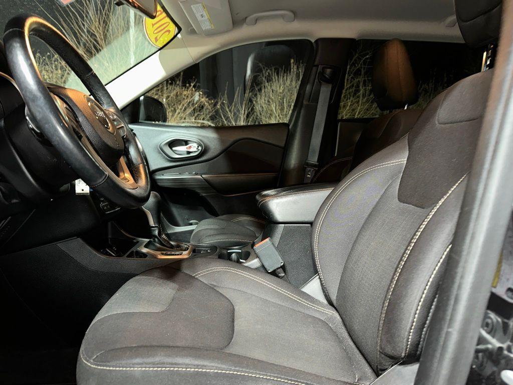used 2016 Jeep Cherokee car, priced at $10,938