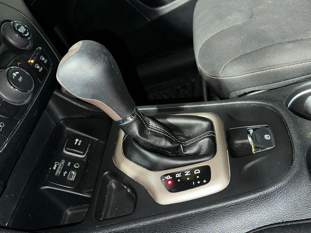 used 2016 Jeep Cherokee car, priced at $10,938