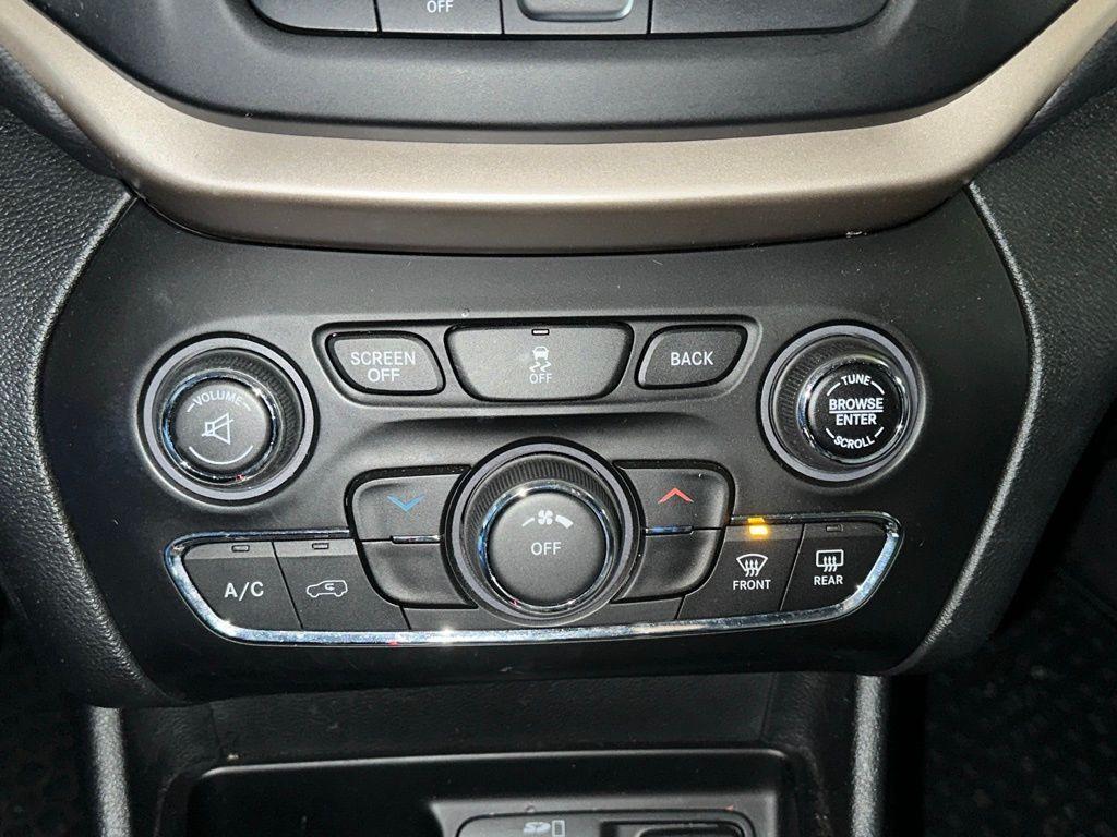 used 2016 Jeep Cherokee car, priced at $10,938