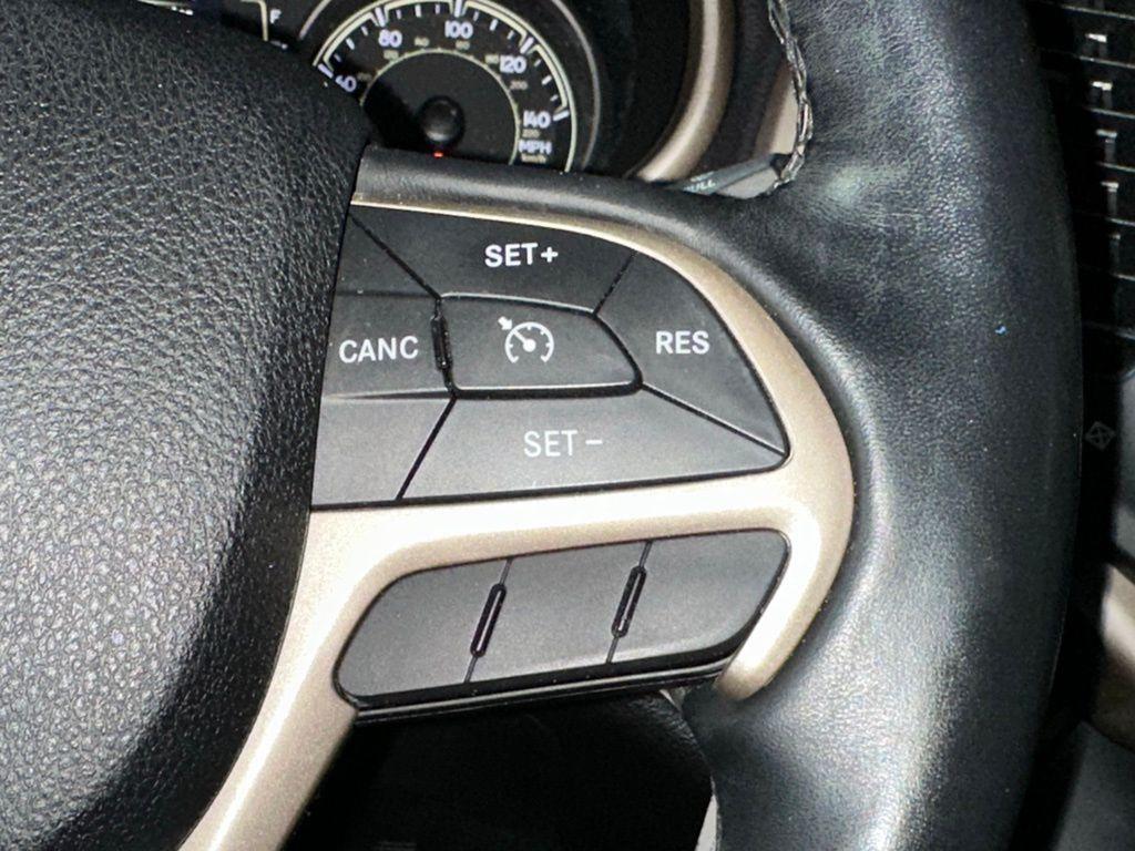 used 2016 Jeep Cherokee car, priced at $10,938