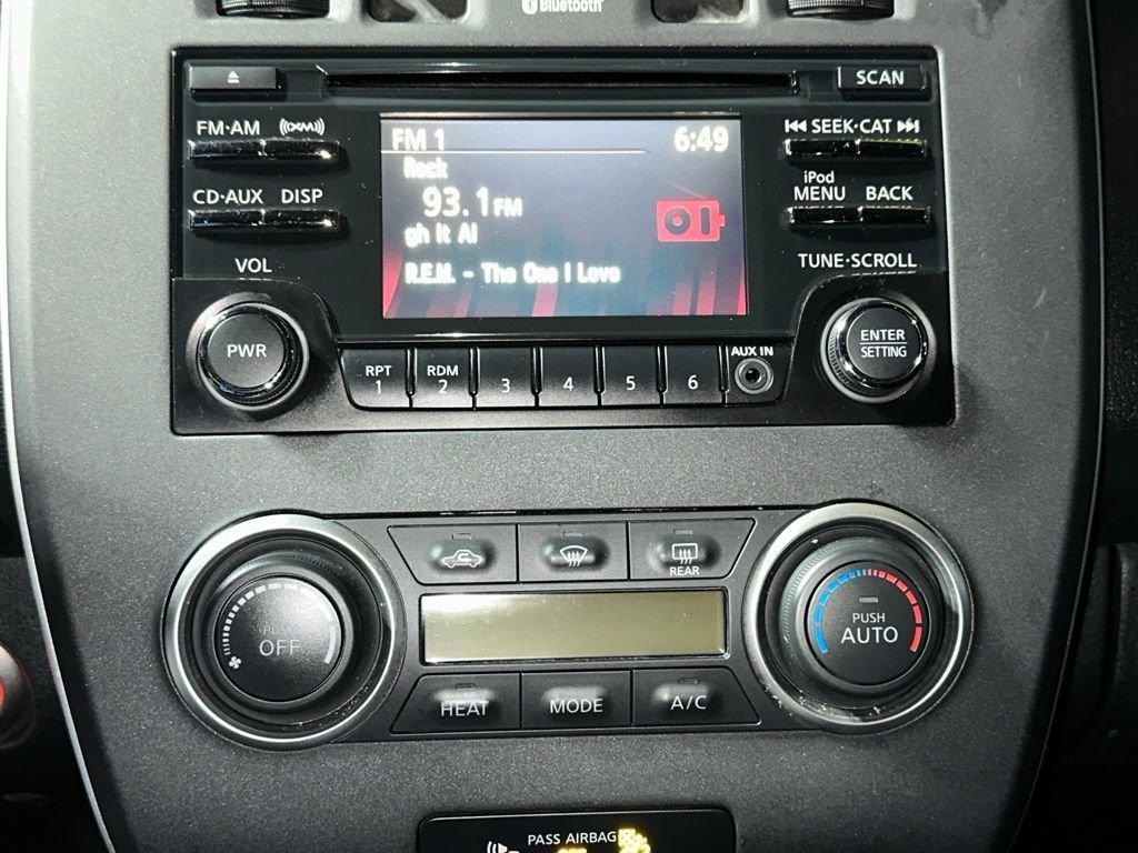 used 2013 Nissan Leaf car, priced at $3,382