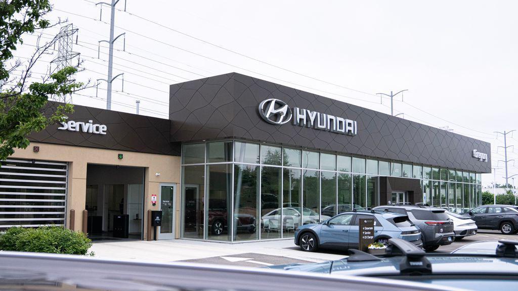 new 2026 Hyundai TUCSON Hybrid car, priced at $33,965