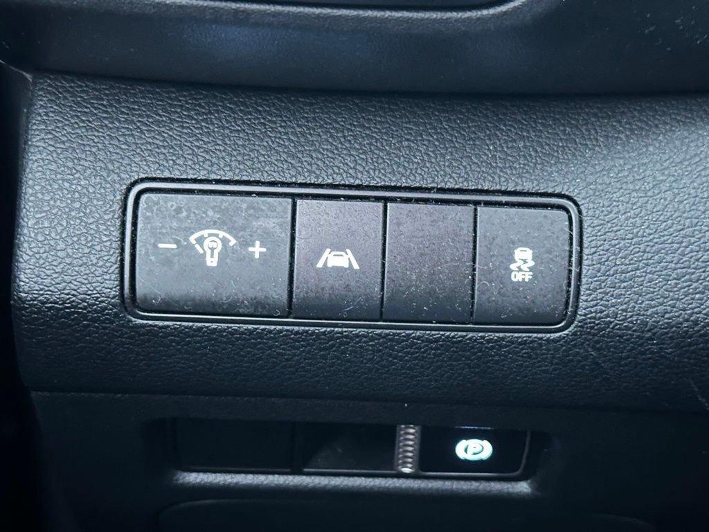 used 2022 Hyundai Santa Fe car, priced at $17,886