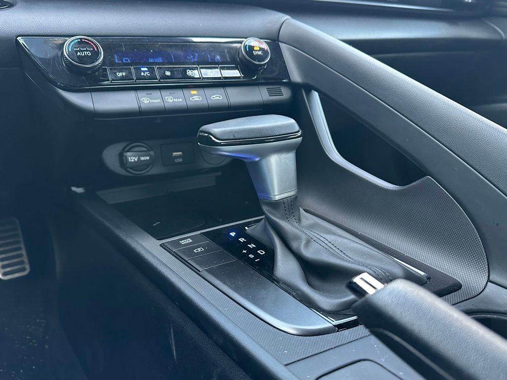 used 2025 Hyundai Elantra car, priced at $19,987