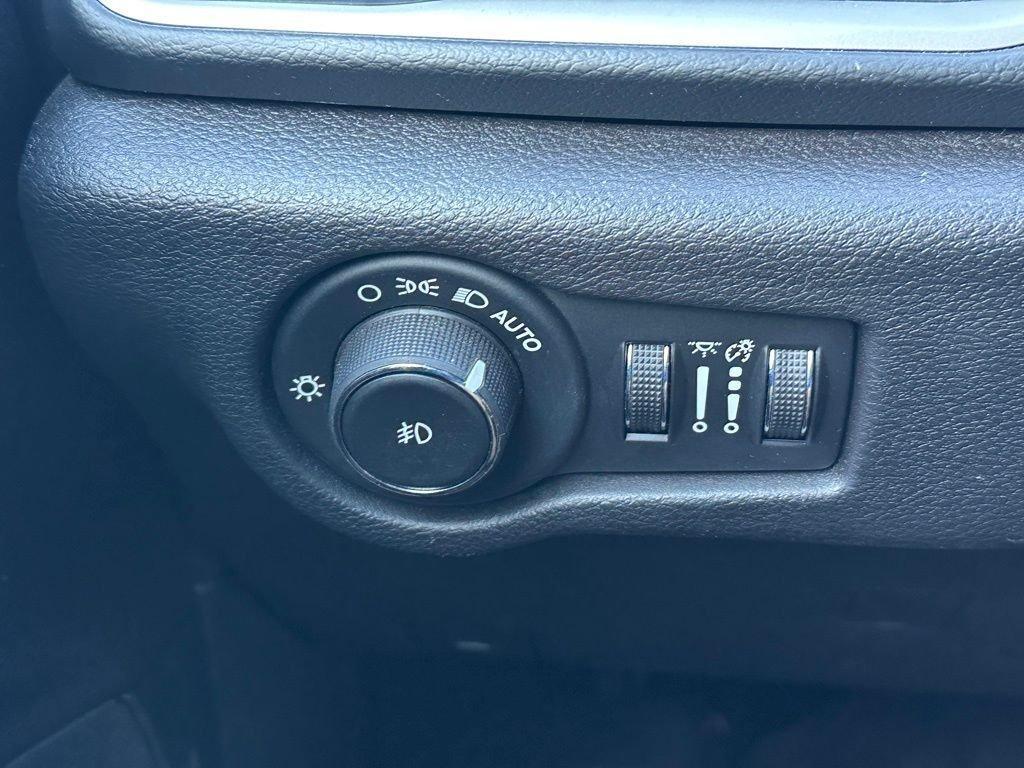 used 2020 Chrysler Pacifica car, priced at $19,986