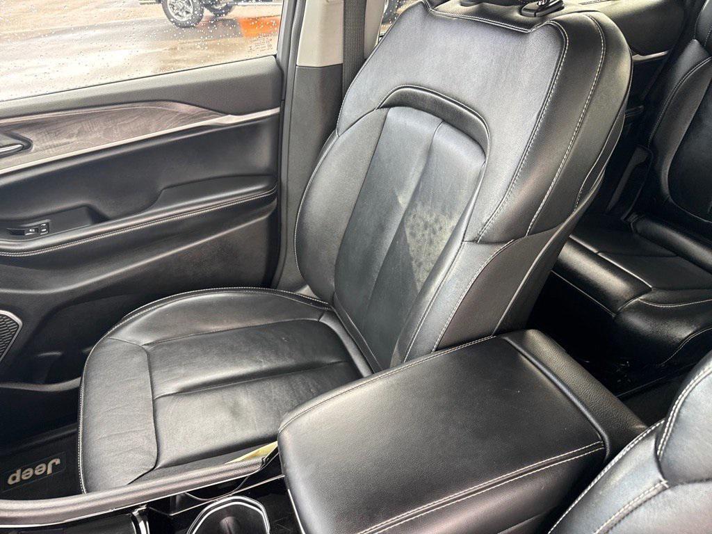 used 2022 Jeep Grand Cherokee L car, priced at $28,897