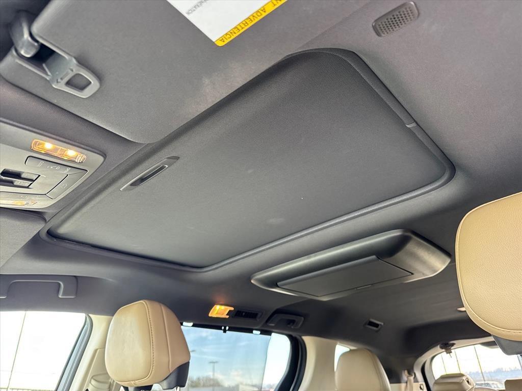 used 2022 Toyota Sienna car, priced at $35,846