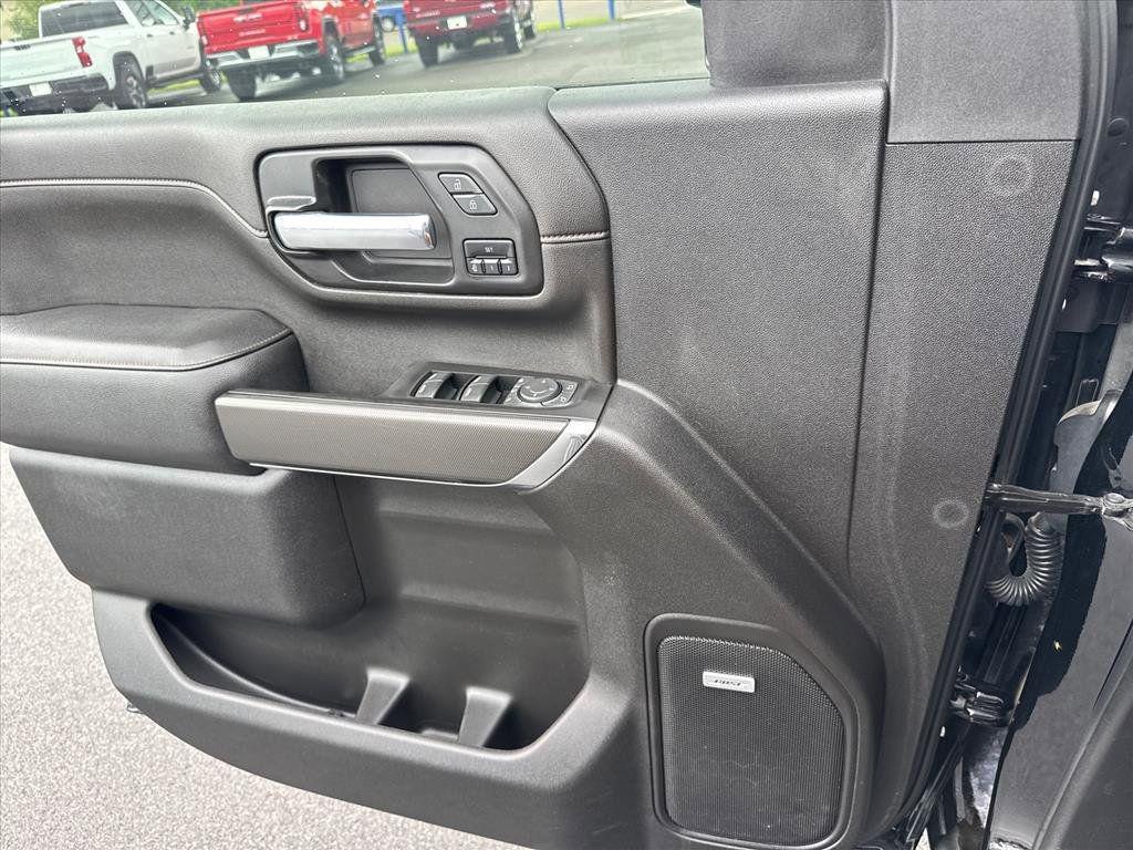 used 2022 GMC Sierra 2500 car, priced at $56,627