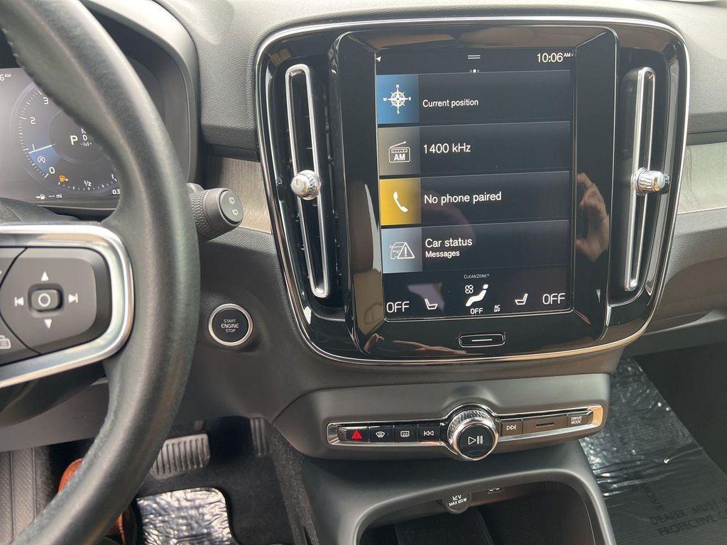 used 2021 Volvo XC40 car, priced at $25,888