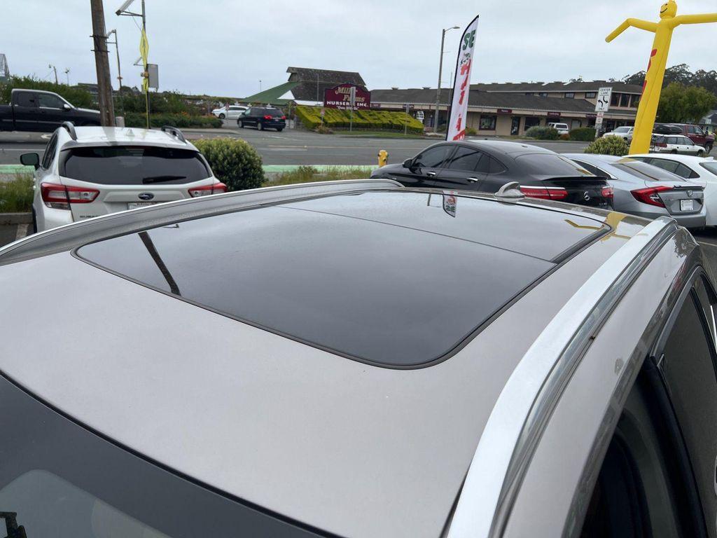 used 2021 Volvo XC40 car, priced at $25,888