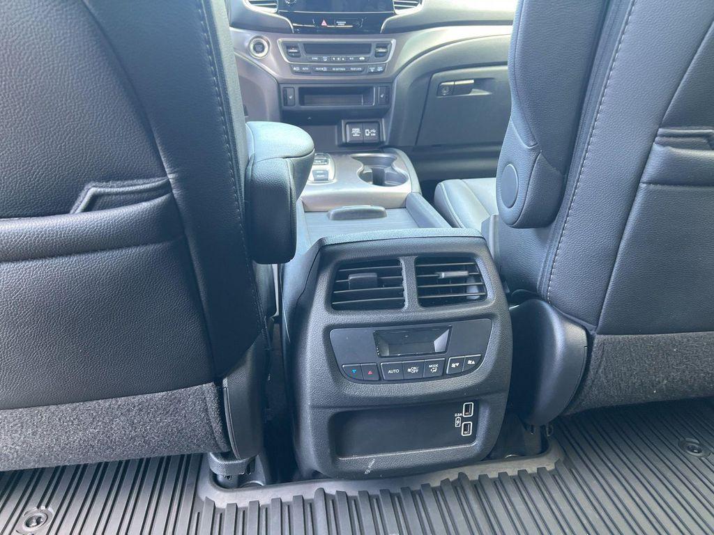 used 2021 Honda Pilot car, priced at $30,988