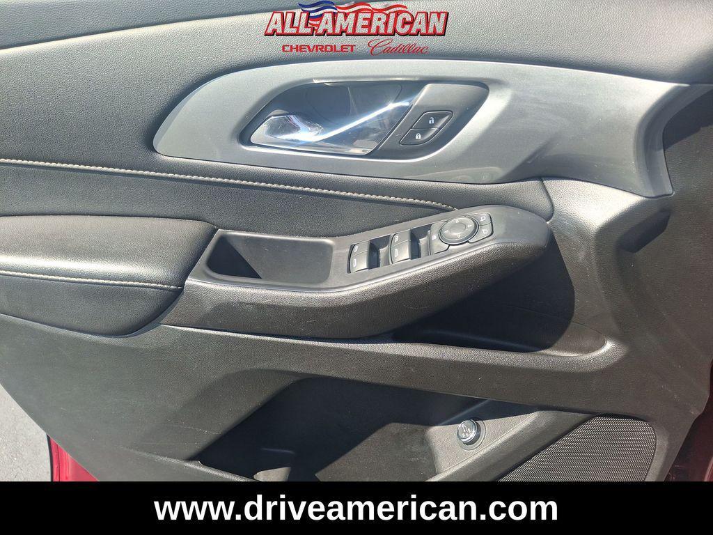 used 2022 Chevrolet Traverse car, priced at $24,133