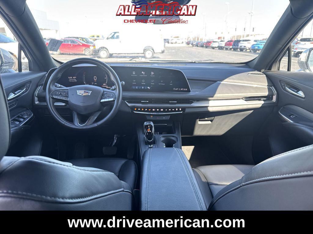 used 2025 Cadillac XT4 car, priced at $31,371