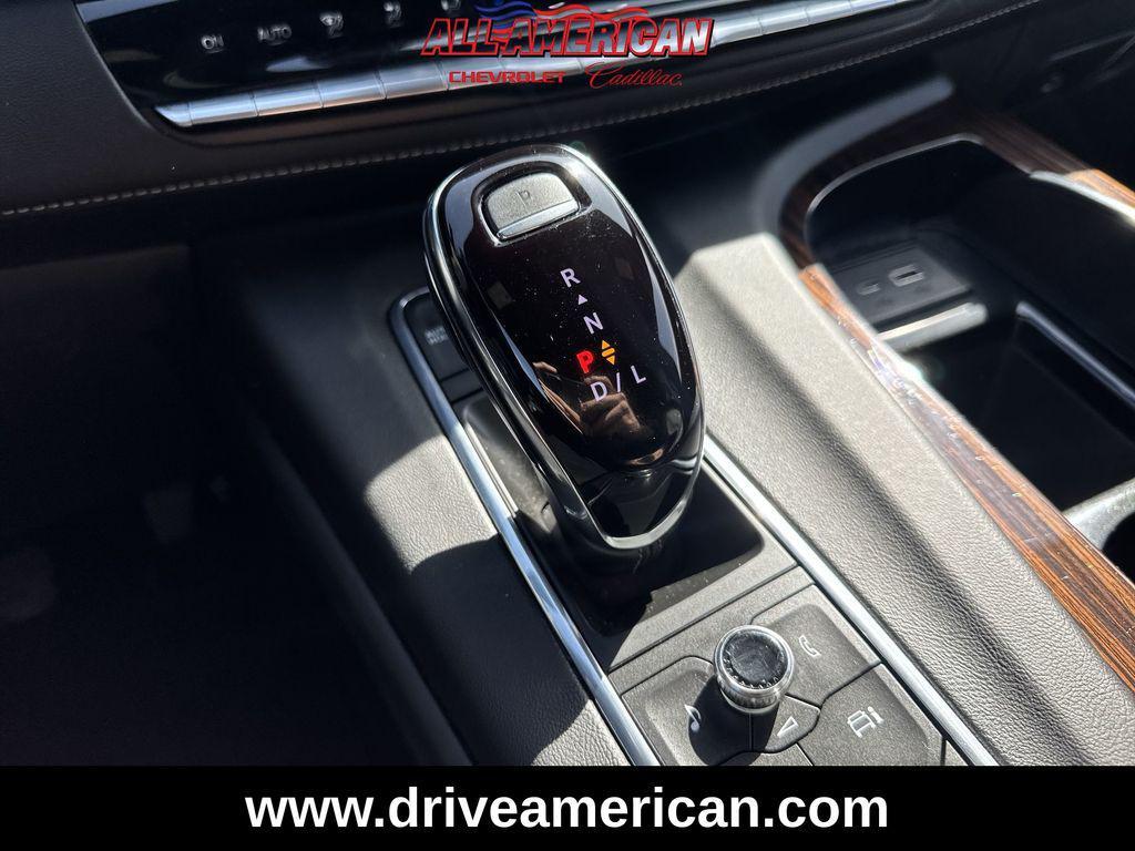 used 2023 Cadillac Escalade ESV car, priced at $60,164
