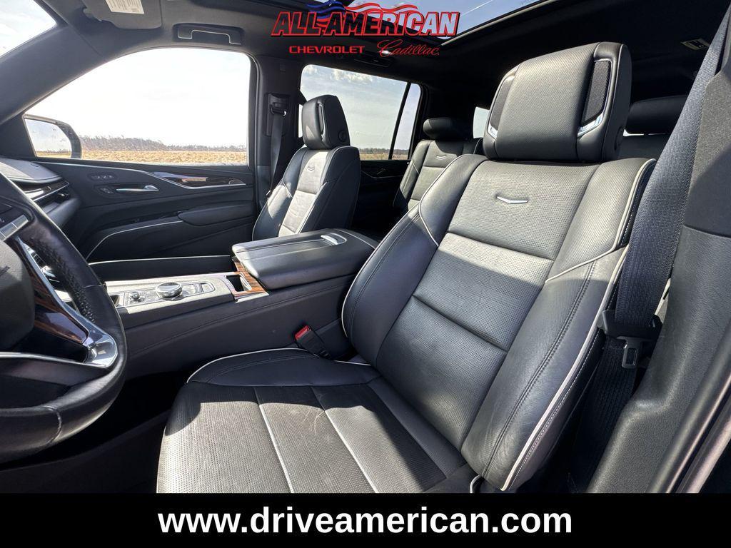 used 2023 Cadillac Escalade ESV car, priced at $60,164