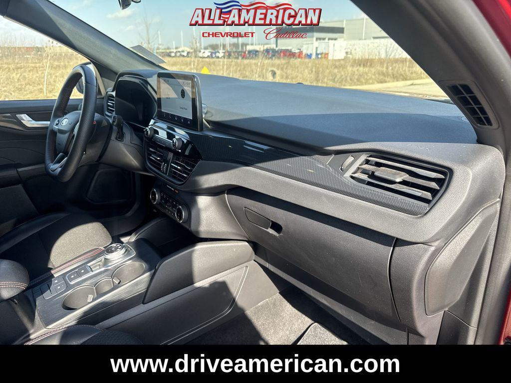 used 2025 Ford Escape car, priced at $25,471