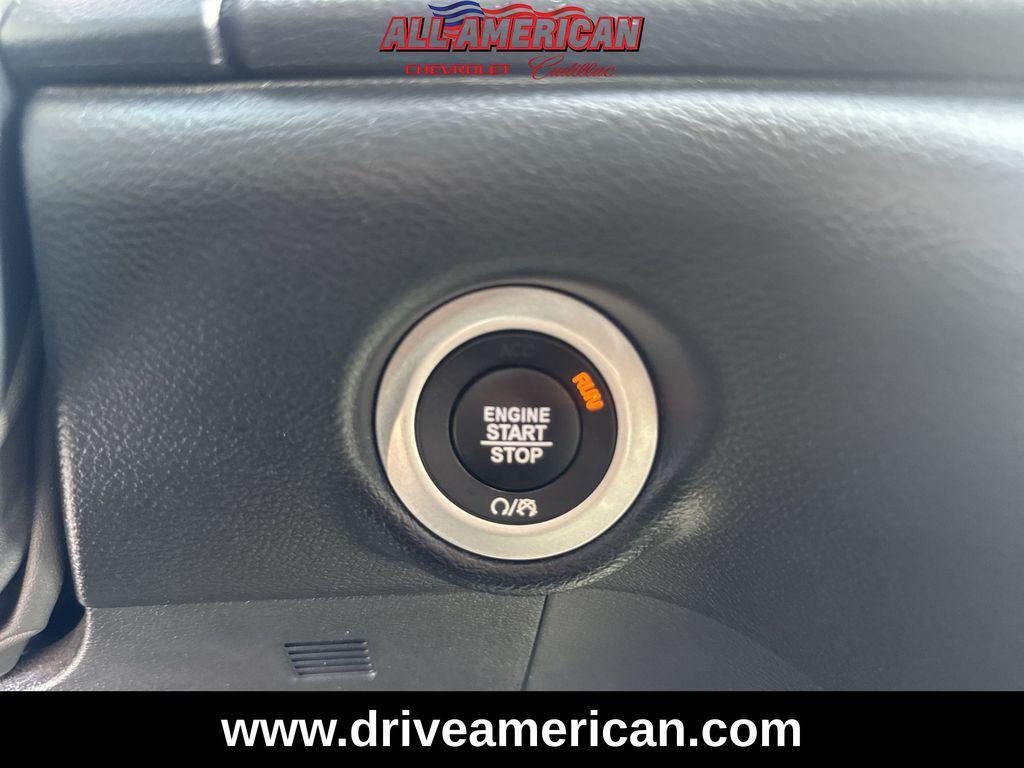 used 2025 Chrysler Pacifica car, priced at $29,374
