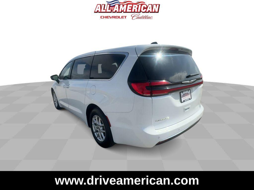 used 2025 Chrysler Pacifica car, priced at $29,374
