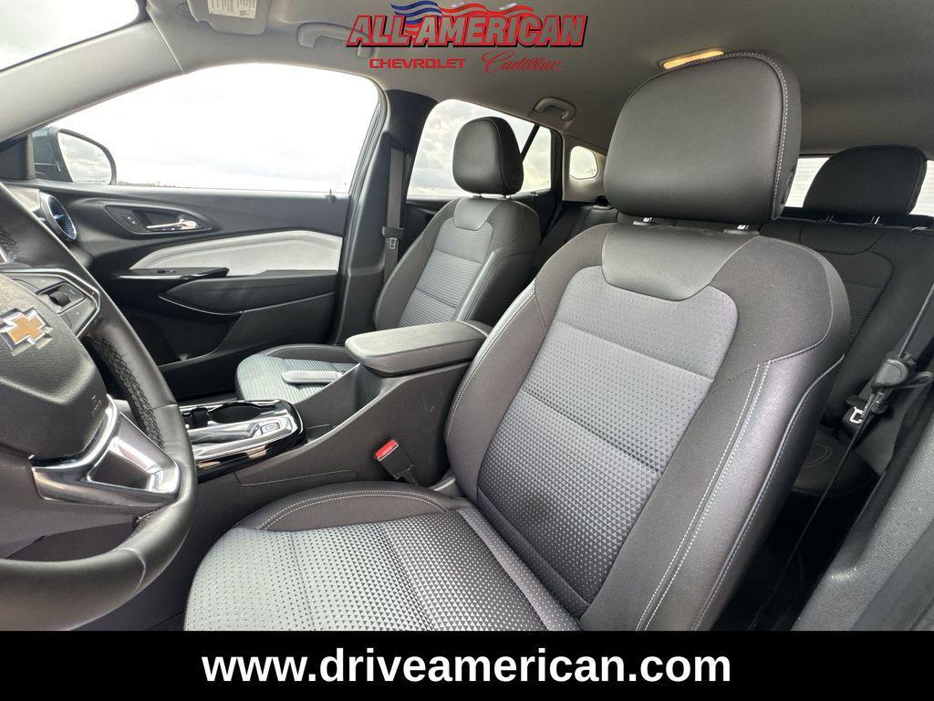 used 2025 Chevrolet Trax car, priced at $22,874