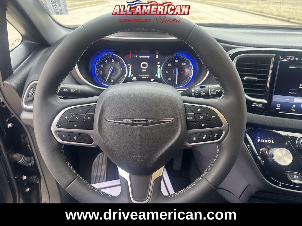 used 2025 Chrysler Pacifica car, priced at $29,787