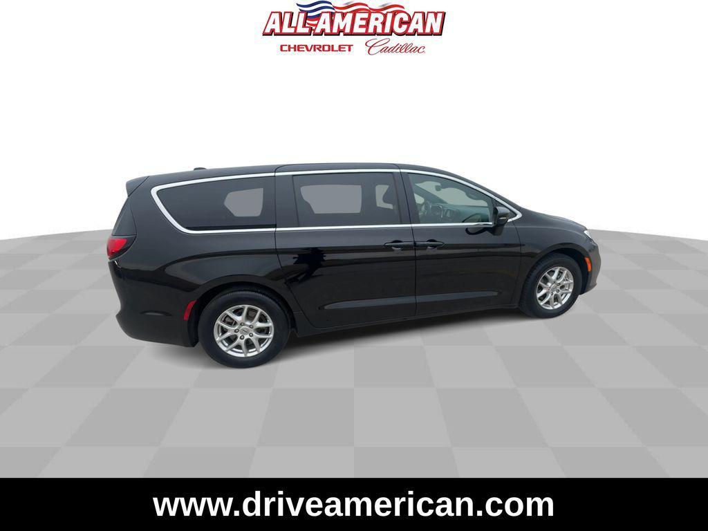 used 2025 Chrysler Pacifica car, priced at $29,787