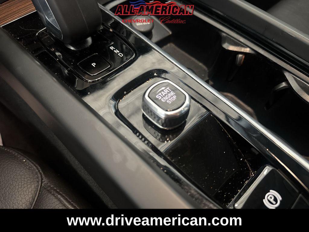 used 2024 Volvo XC60 car, priced at $26,967