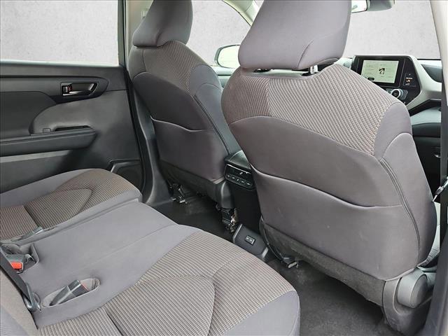 used 2023 Toyota Highlander car, priced at $31,491