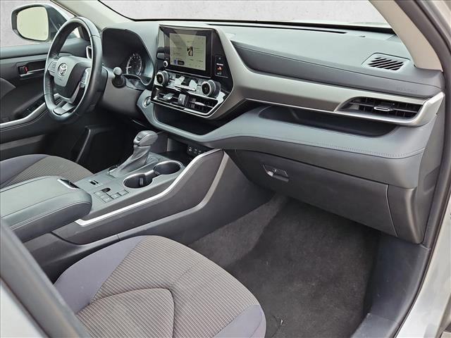 used 2023 Toyota Highlander car, priced at $31,491