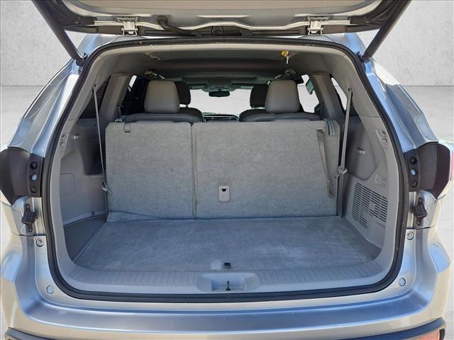 used 2016 Toyota Highlander car, priced at $18,728