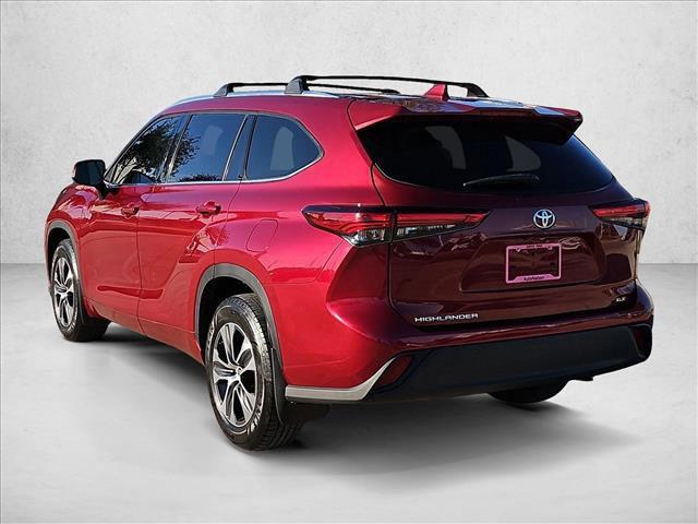 used 2021 Toyota Highlander car, priced at $26,491