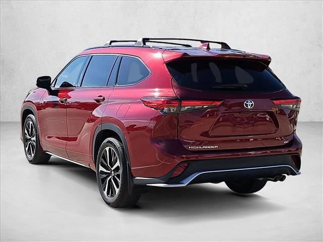 used 2021 Toyota Highlander car, priced at $31,216