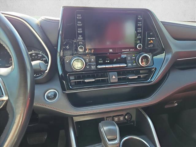 used 2021 Toyota Highlander car, priced at $31,216